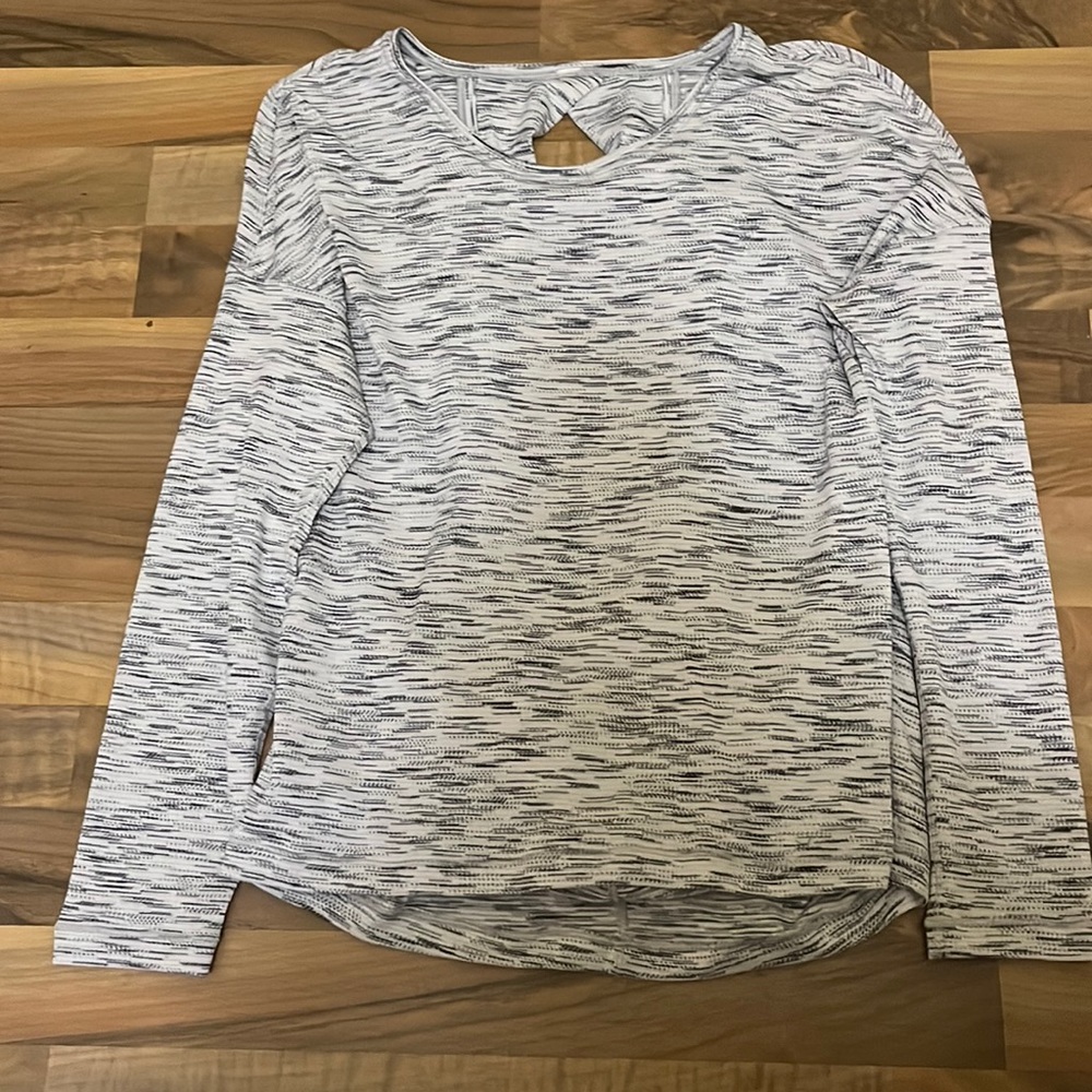 white lululemon top